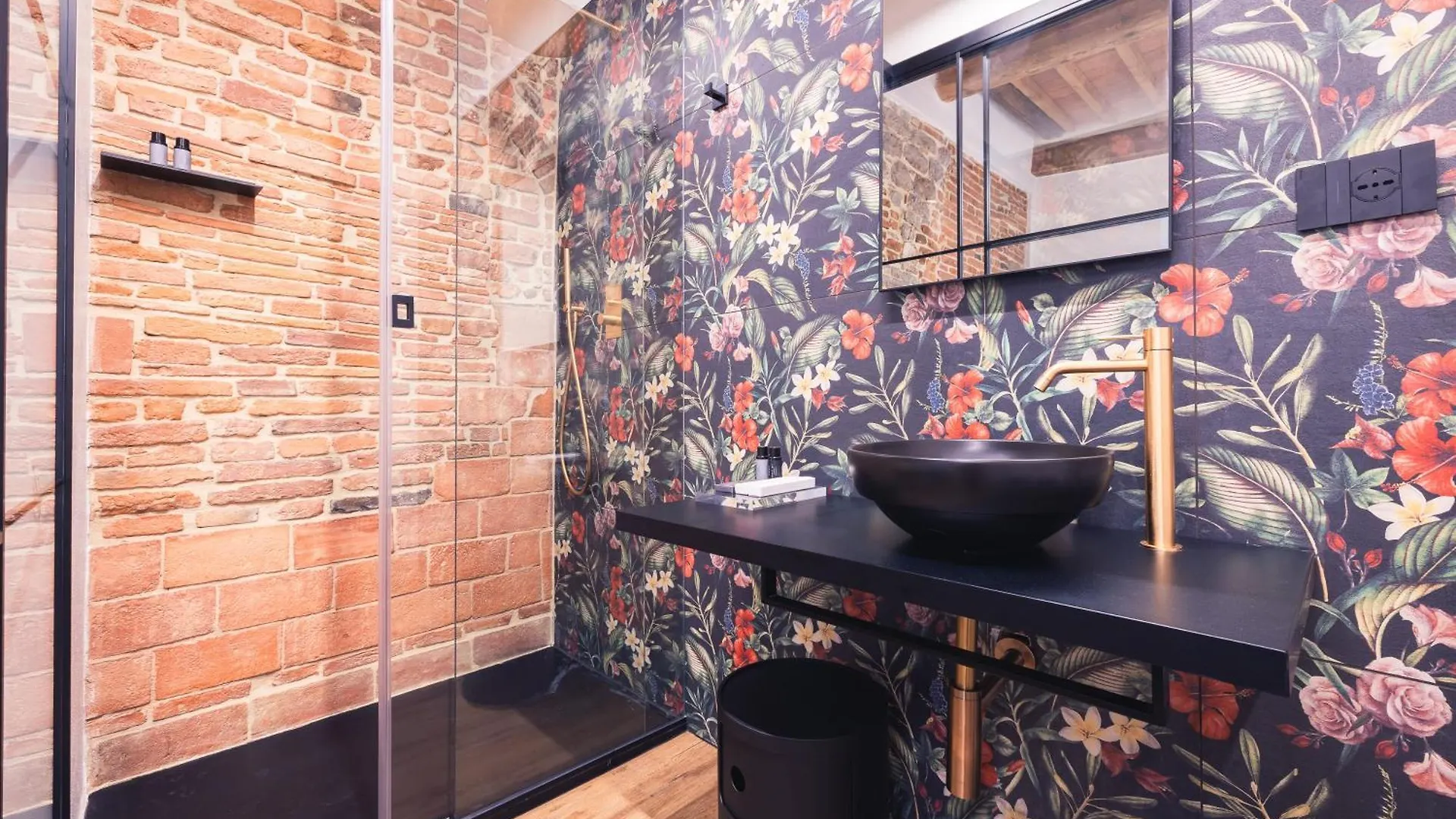 Suite Design & Spa Lucignano Hotel