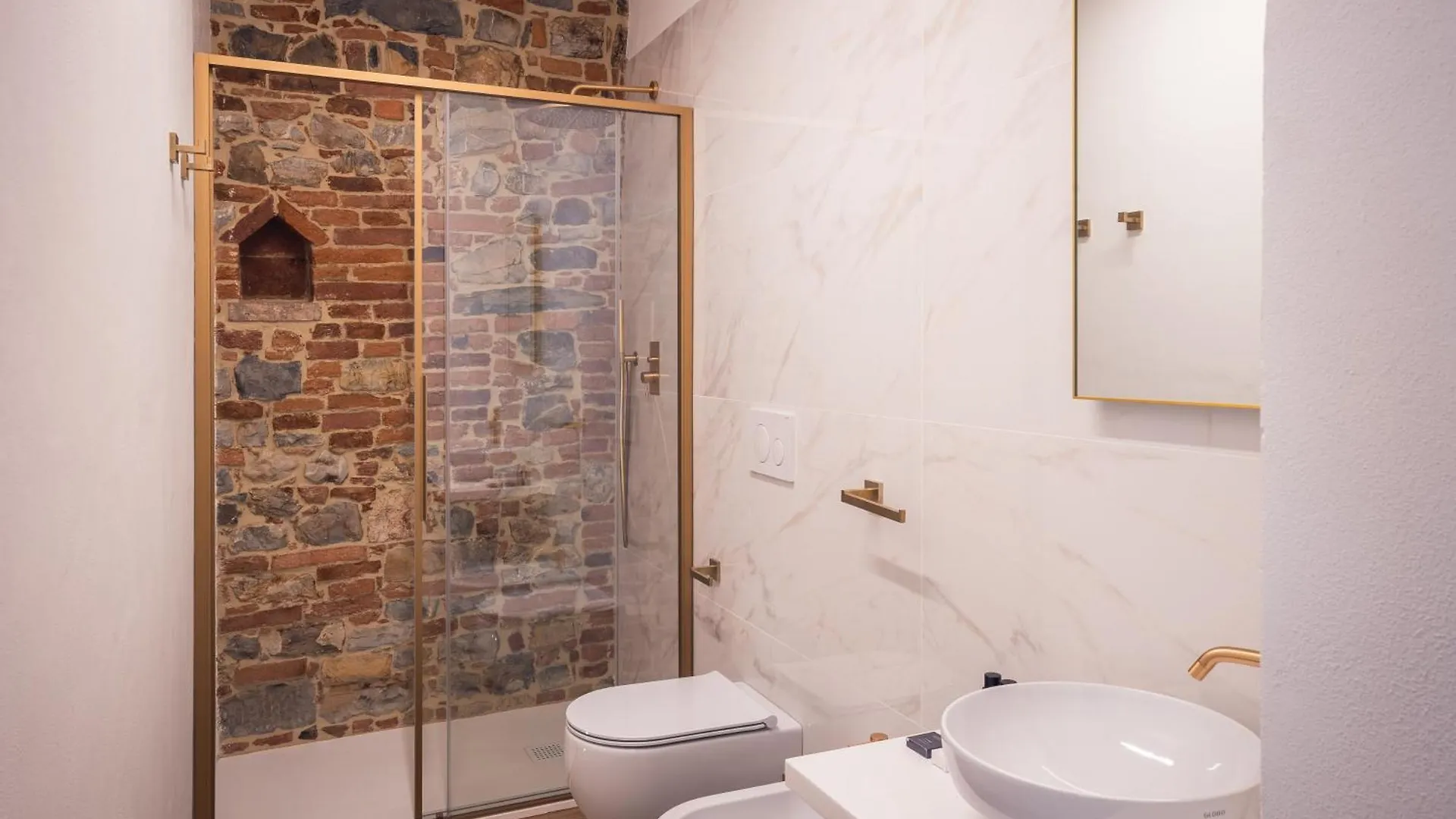 Suite Design & Spa Lucignano 0*,  Italy